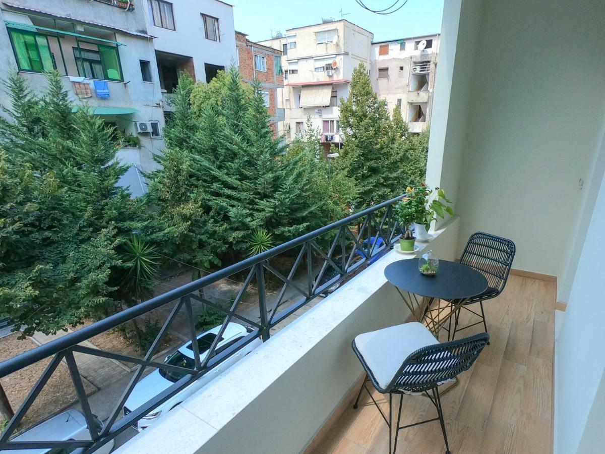 Roza'S Studio Tirana Center エクステリア 写真